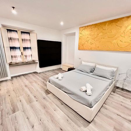 Abstract House Design Home In Center Of Турин Екстер'єр фото