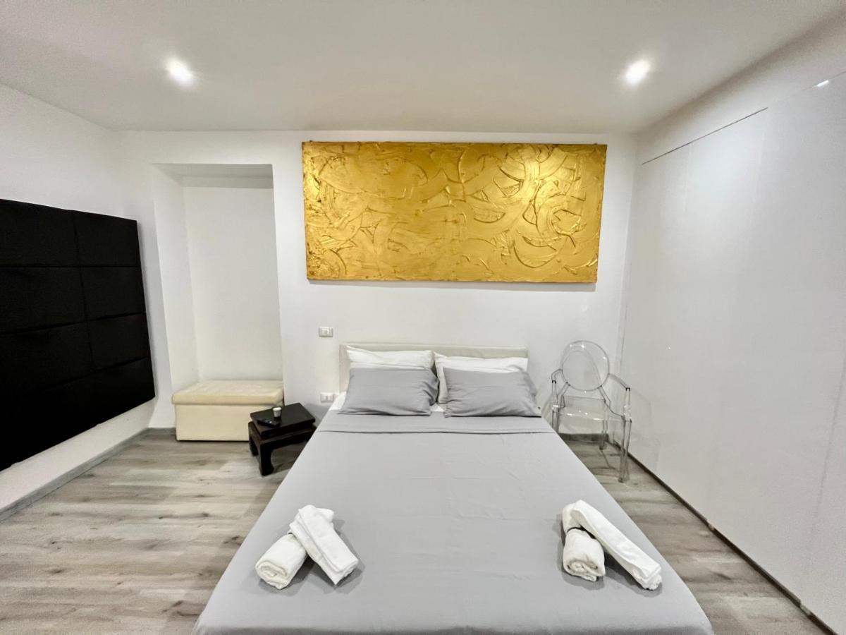 Abstract House Design Home In Center Of Турин Екстер'єр фото