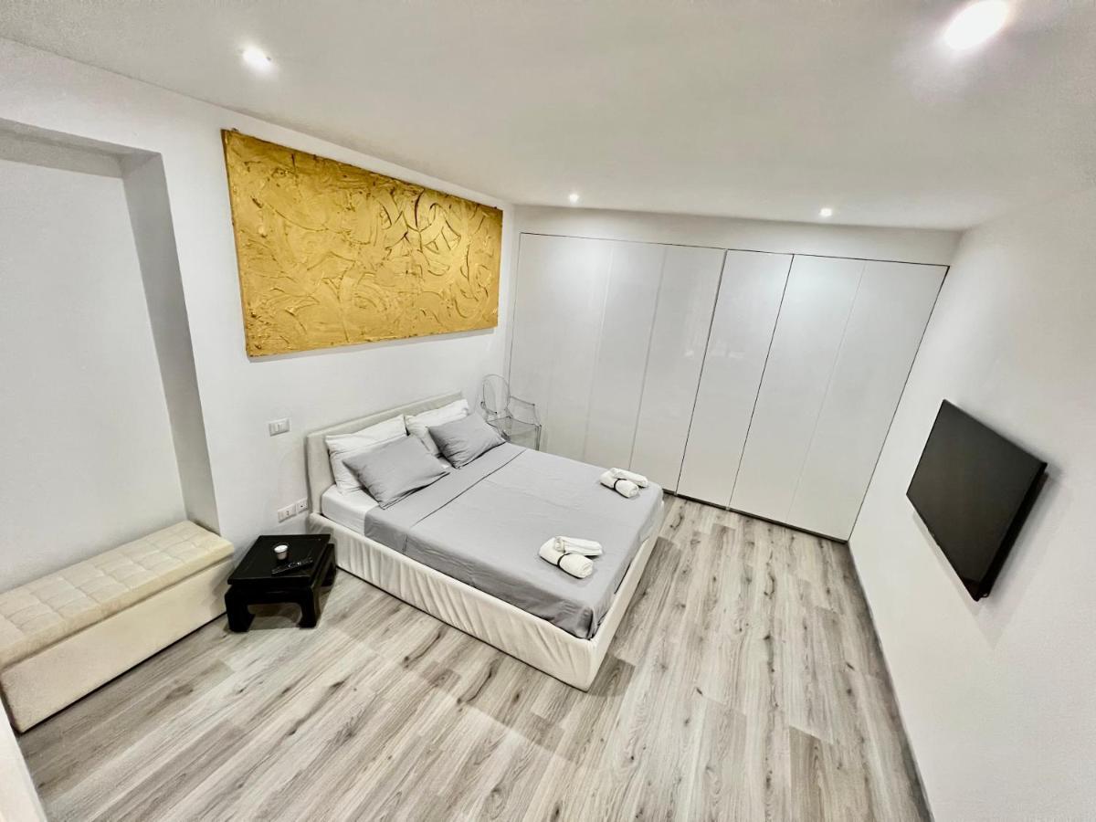 Abstract House Design Home In Center Of Турин Екстер'єр фото